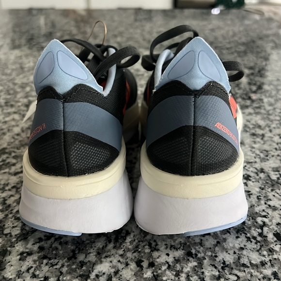 NWT Adidas Adiozero Boston 11 women’s running shoes - Picture 4 of 7